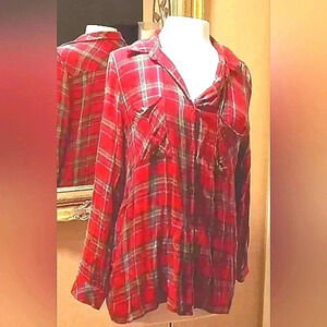 5/$25 Daisy FUENTES FLANNEL BOYFRIEND BUTTON UP BLOUSE